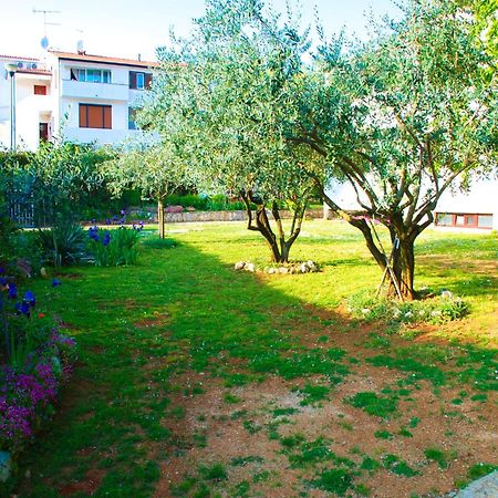 Nada Apartments Poreč Exterior foto