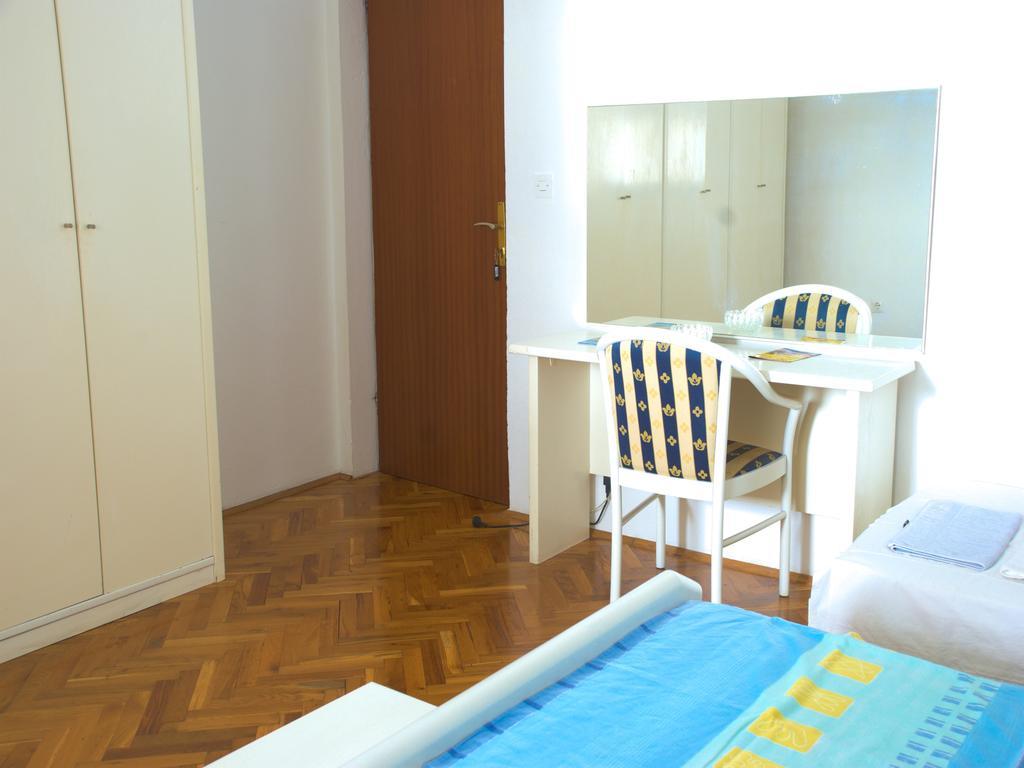 Nada Apartments Poreč Exterior foto