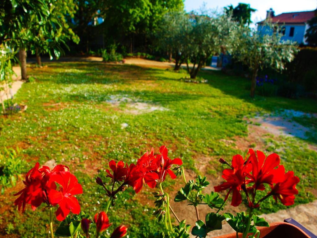 Nada Apartments Poreč Exterior foto